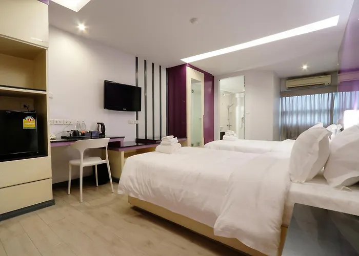 Отель Klassique Sukhumvit 4*